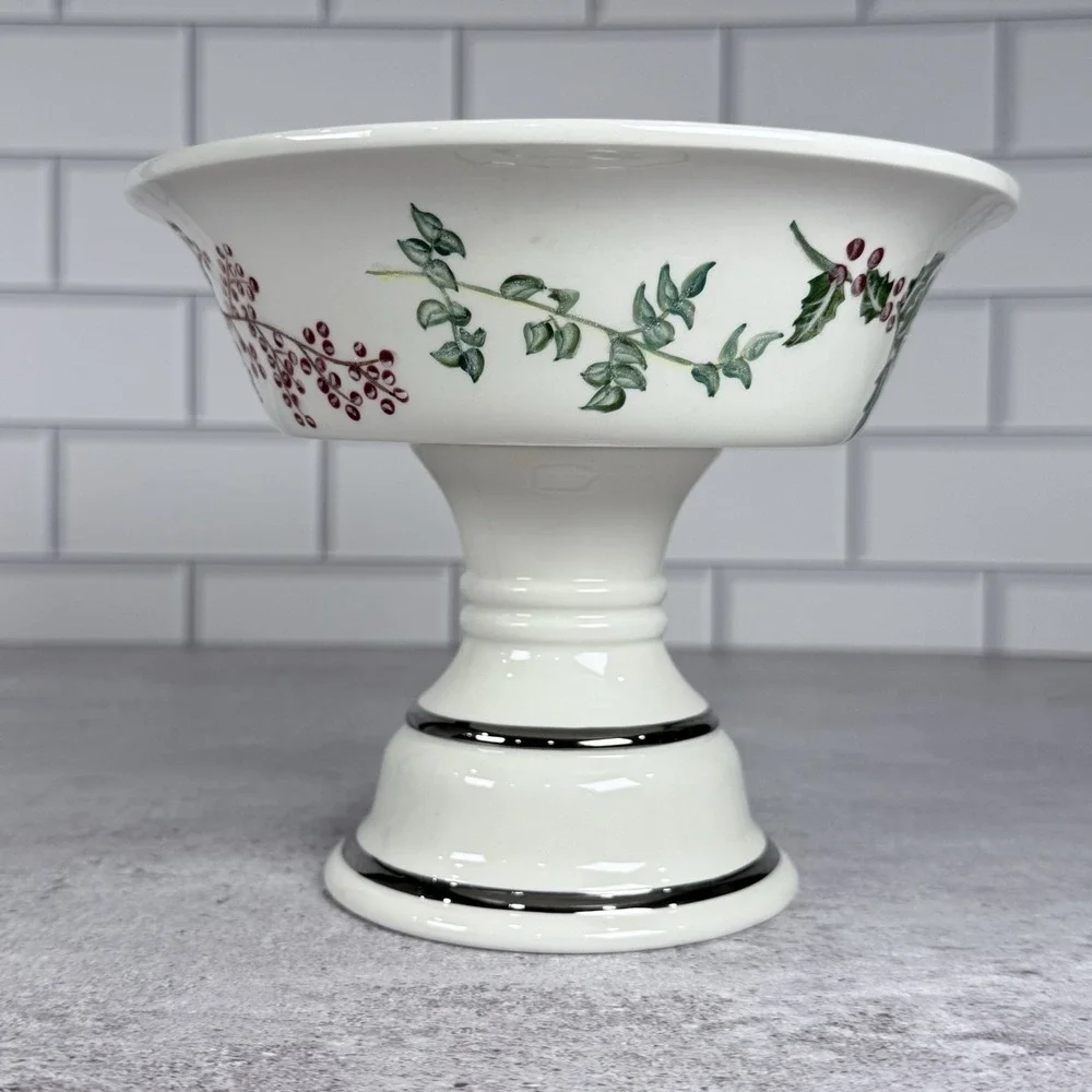 Bath and Body Works Holiday Christmas Holly Pedestal Candle Holder Candy Dish